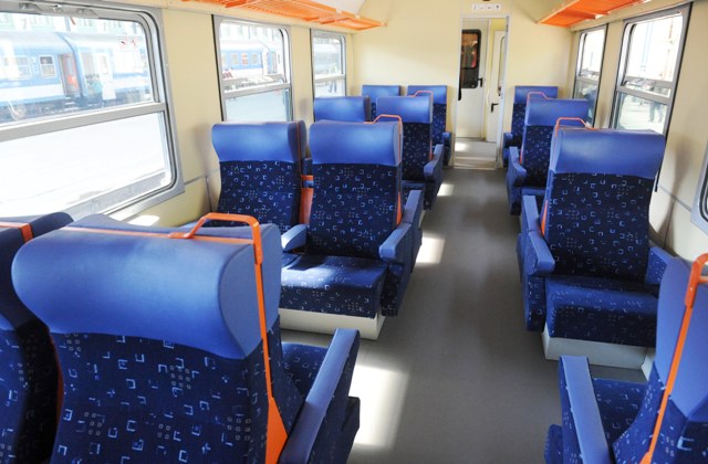 gyorsvonati kocsi felujitas 01