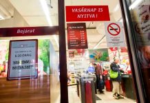 Vasárnap is nyitva – Nem változtatott a kormány előterjesztésén a törvényalkotási bizottság