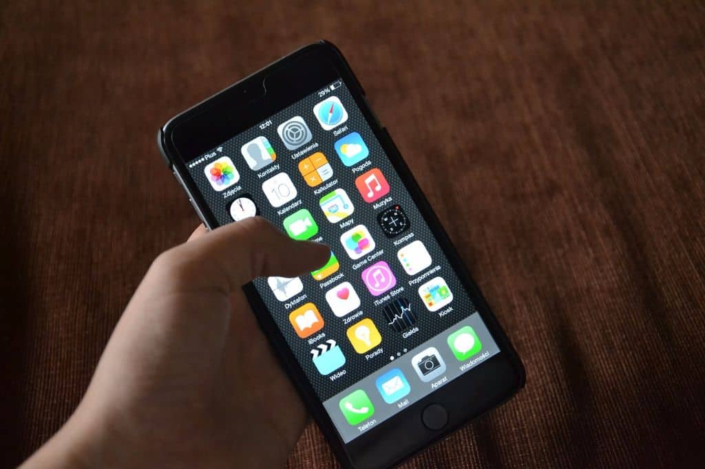 iphone-563060_1280