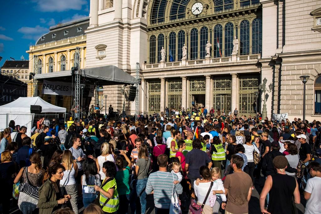 Bakondi: a magyarok nem támogatják migránsok betelepítését