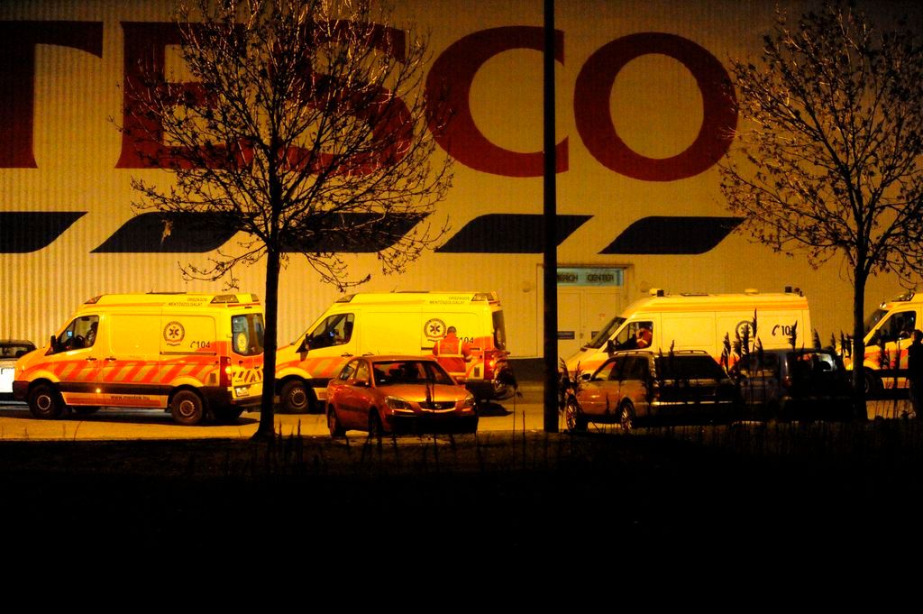 Huszonheten lettek rosszul a budaörsi Tescóban