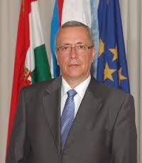 Bakondi: veszélyes, hogy nincs változás az unió migrációs politikájában