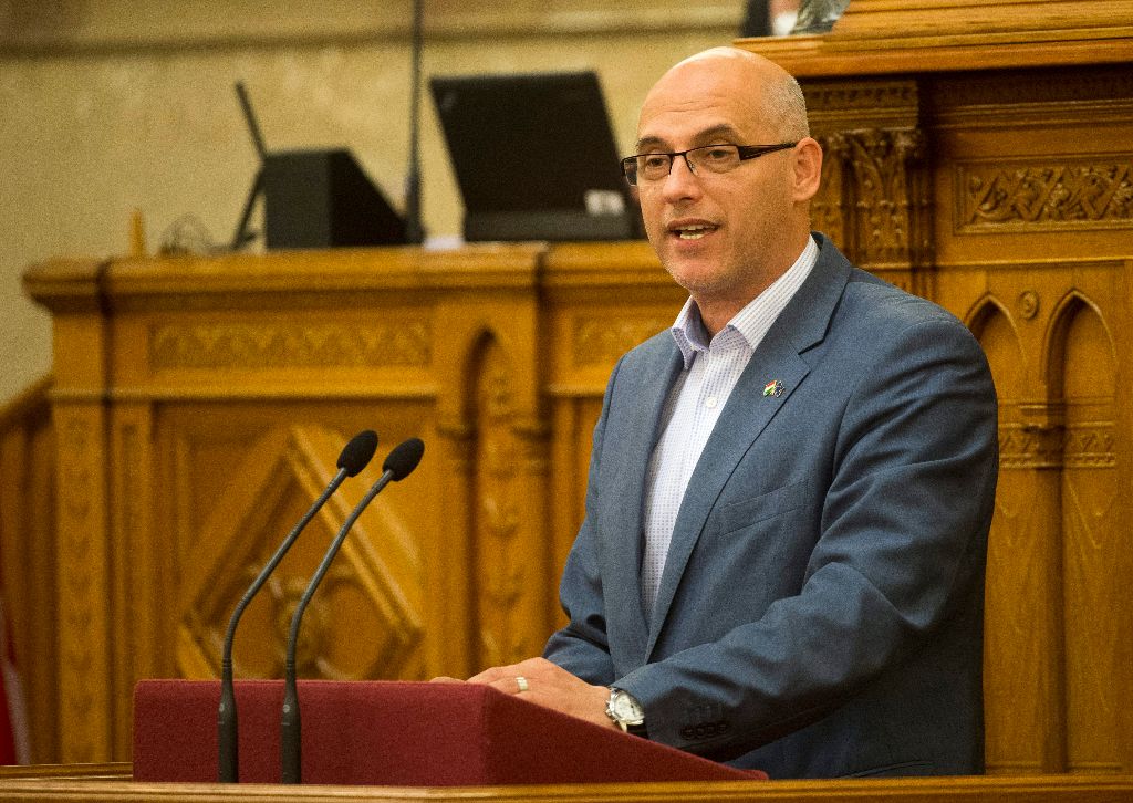 Tóbiás: nem Orbán Viktoron és Gyurcsány Ferencen múlik a jövő
