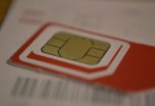 Október 24-től ingyenes a mobilok hálózatfüggetlenítése a hűségidő lejártakor
