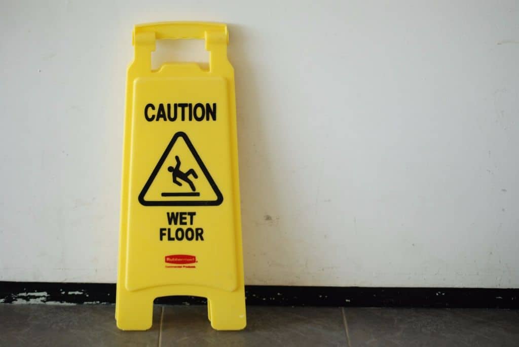 posted-warning-652115_1280