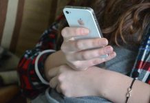 Apple-vezér: globális felvilágosító hadjáratot kell indítani az álhírek özöne ellen