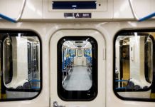 Ma délután újra menetrend szerint közlekedik a felújított metrószerelvény
