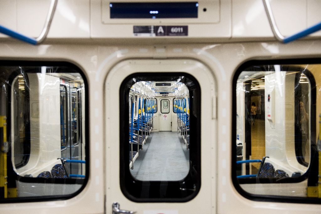 Ma délután újra menetrend szerint közlekedik a felújított metrószerelvény