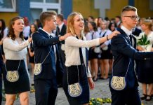 Hétfőn a magyar írásbelikkel folytatódnak az érettségik