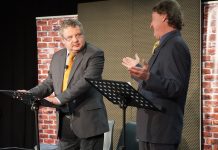 Telt házas sikerrel debütált a NEM GYALOG közéleti kabaré