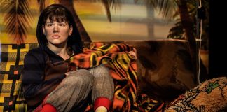 100. előadását ünnepli A rendes lányok csendben sírnak a Vígszínház Házi Színpadán