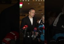 Kormány: A külügyminiszter sajtótájékoztatója a két magyar hadifogoly hazahozataláról: