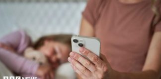 A szülőket arra figyelmeztették, hogy ne tegyék közzé gyermekeik képeit a mesterséges intelligencia által előidézett visszaélések kockázata miatt